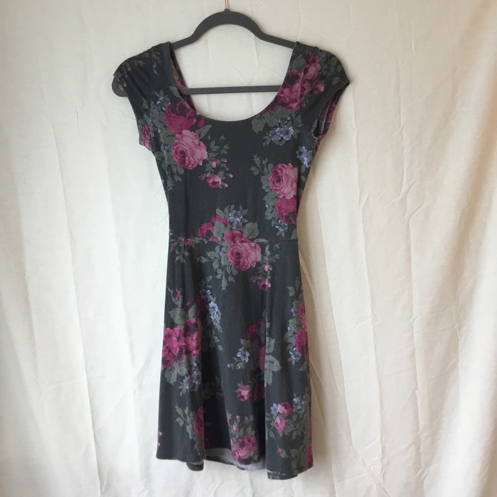 COPY - 4/$16 🌺 American Eagle Outfitters Flower d…